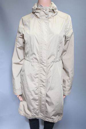 Pardesiu Dama Fuchs Schmitt